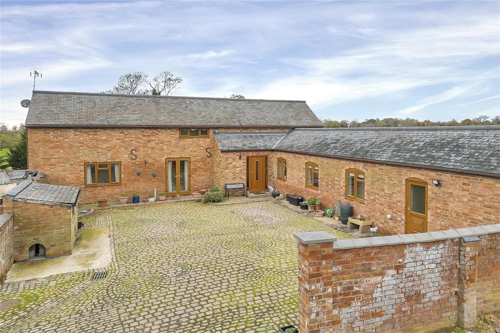 View property at Thrones Barn, Ashby Parva, Lutterworth, Leicestershire
