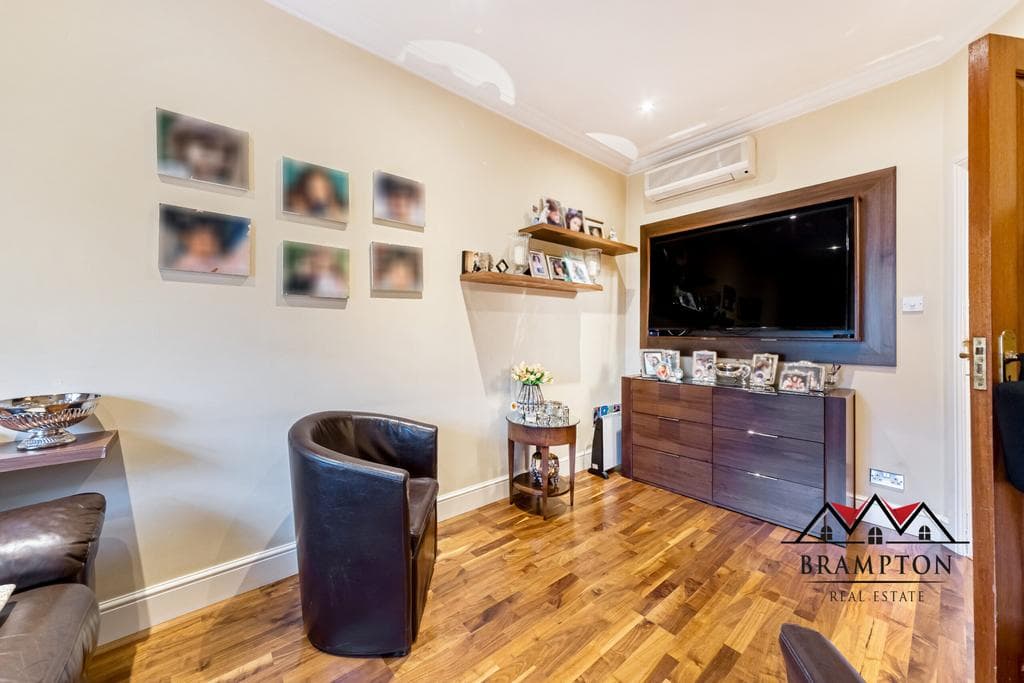 Manor Hall Avenue, London, NW4 - Image 5