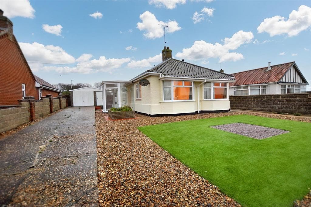 Beach Close, Mundesley, Mundesley - Image 1