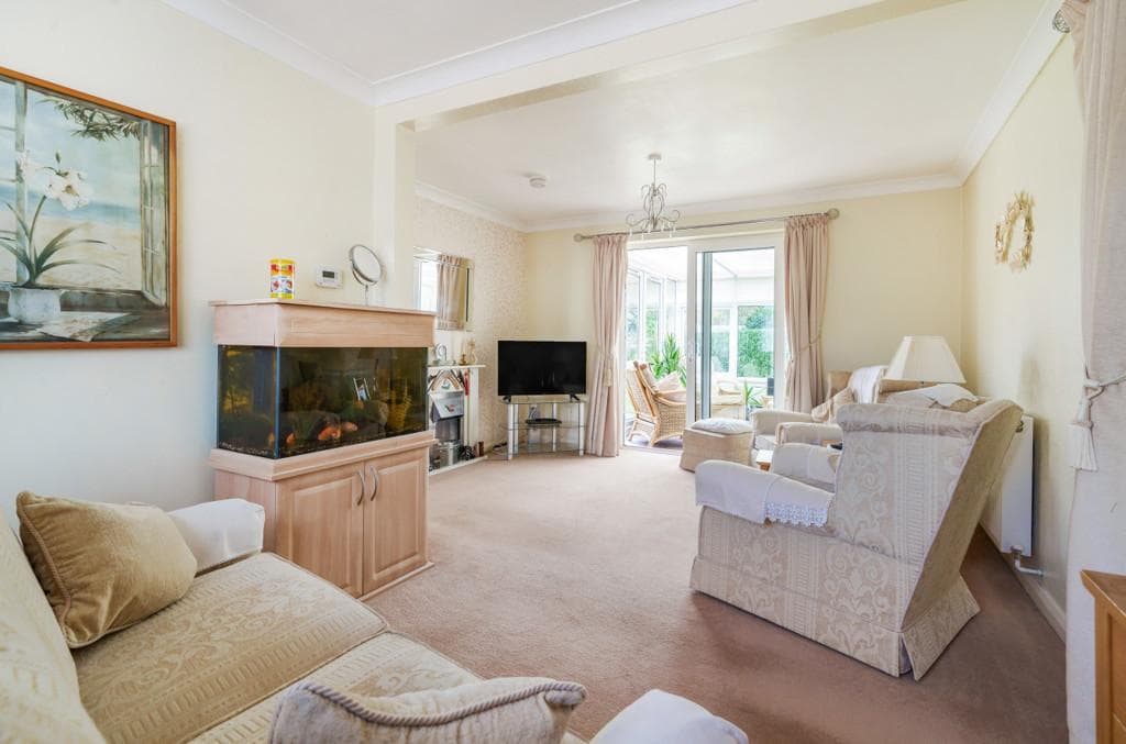 Upcroft, Windsor, Berkshire - Image 4