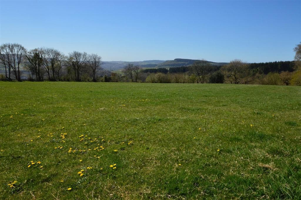 Cefn Fforest Farm, Treharris, Merthyr Tydfil, CF46 5RN - Image 2