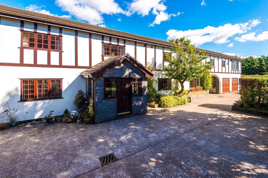Speakman Barn, 357 Warrington Road, Leigh End, Glazebury, Warrington WA3 5NY. - Image 3