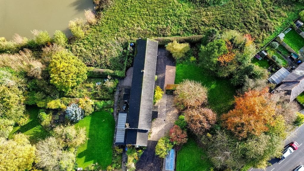 Speakman Barn, 357 Warrington Road, Leigh End, Glazebury, Warrington WA3 5NY. - Image 4