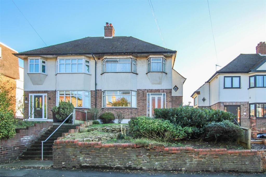 High Street, Brentwood - Image 1