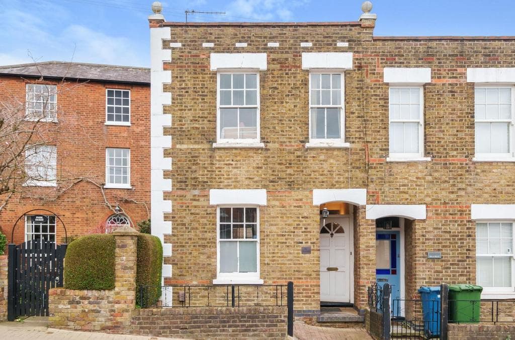 Green Lane, Stanmore HA7 - Image 1