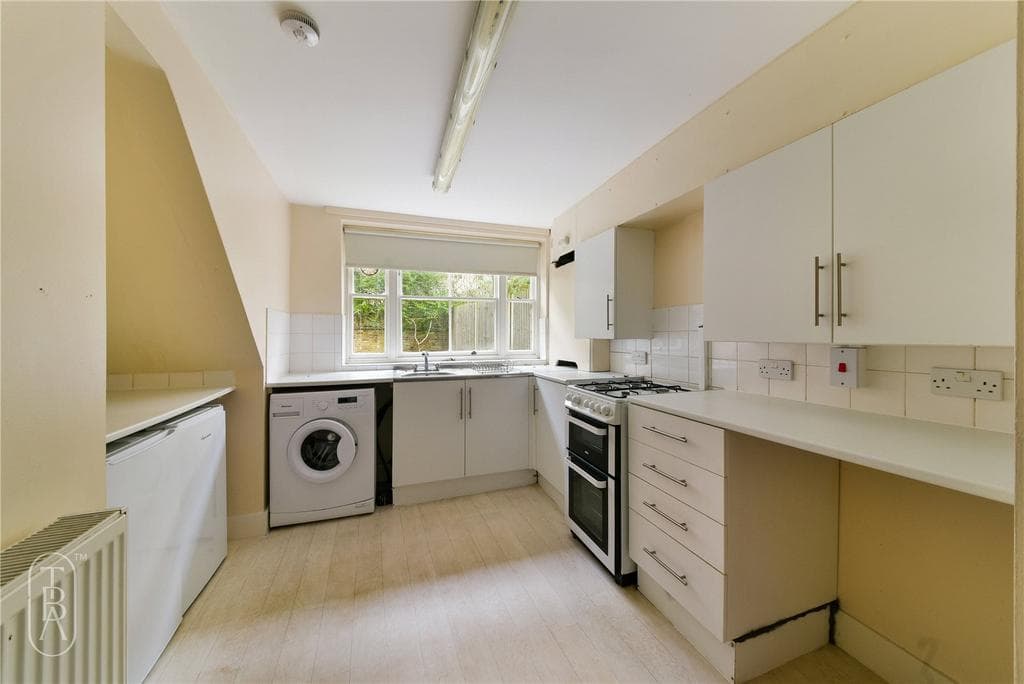 Walden Street, London, E1 - Image 3