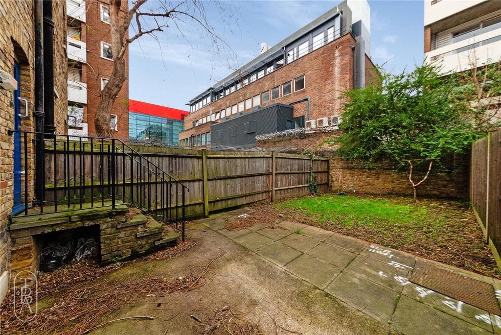 Walden Street, London, E1 - Image 5