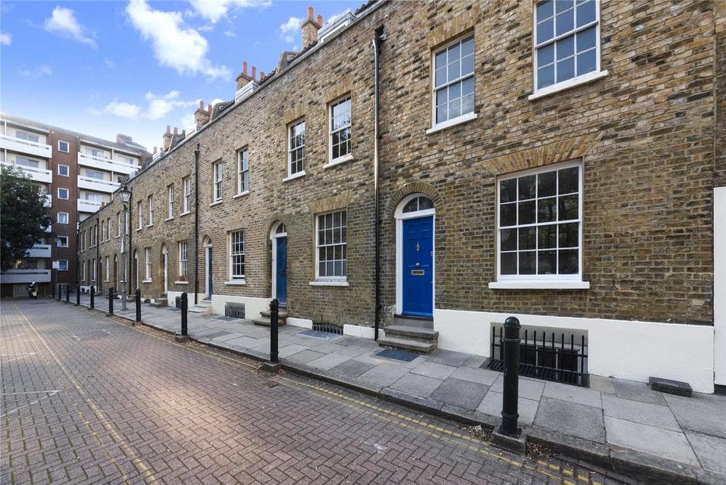 Walden Street, London, E1 - Image 1