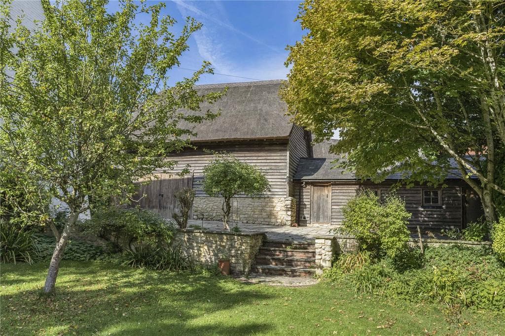 Long Crendon, Buckinghamshire - Image 3
