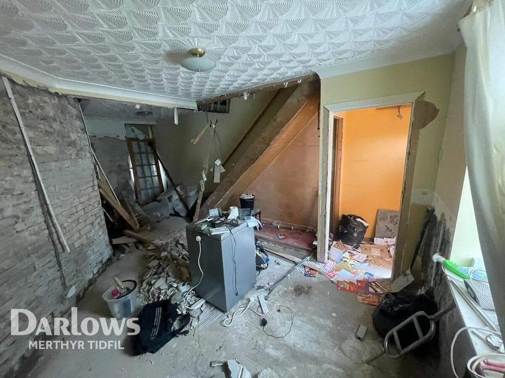 Russell Street, Merthyr Tydfil - Image 2