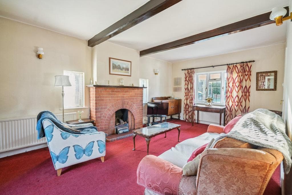 Lower Road, Gerrards Cross SL9 - Image 2