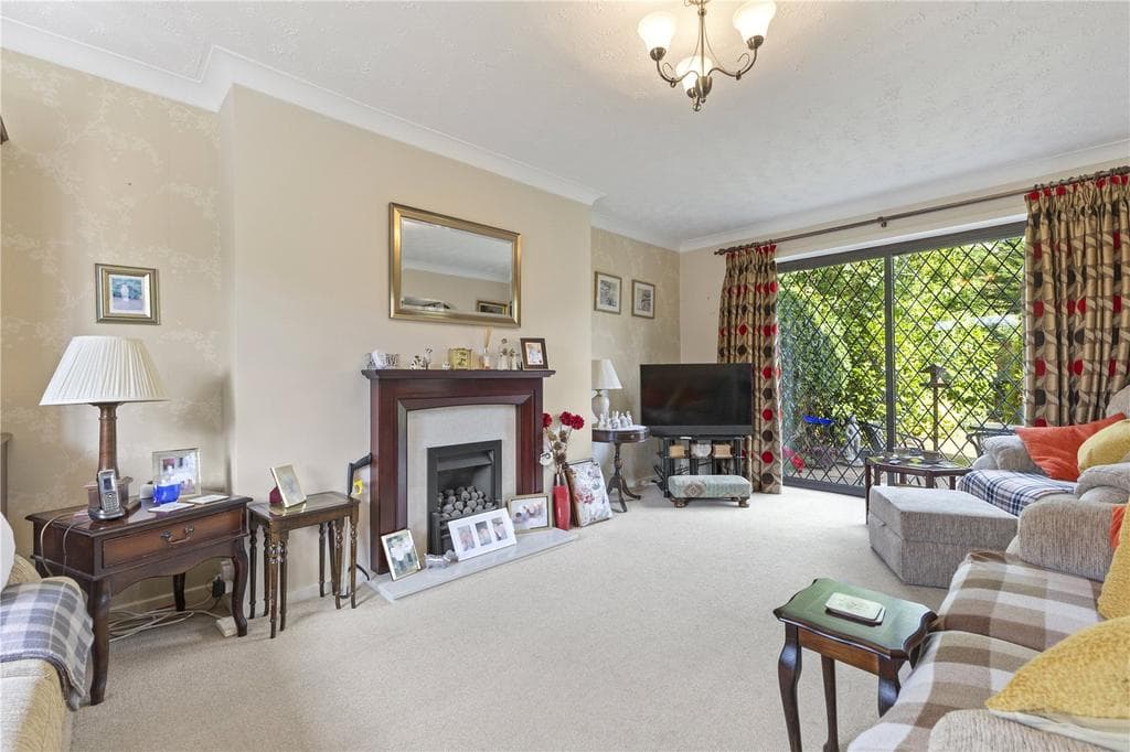 Homefield Road, Colchester, Essex, CO2 - Image 2