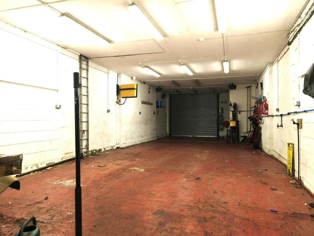 Brightwell Crescent (R), London SW17 - Image 2