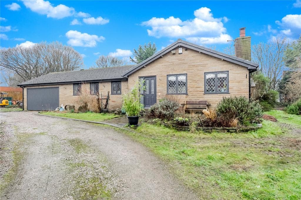 Bradford Road, Liversedge, West Yorkshire, WF15 - Image 1