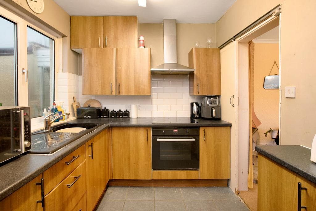 Avenue Road, Kingskerswell, TQ12 - Image 2