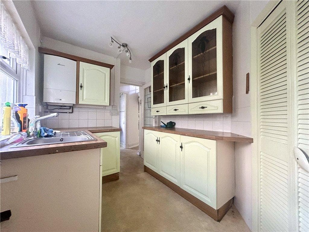 Bonchurch Village Road, Ventnor, Isle of Wight - Image 4