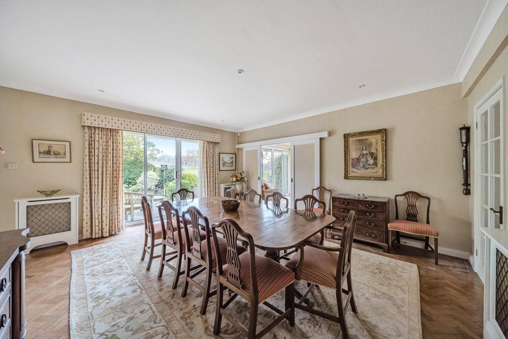 Beech Avenue, Effingham, KT24 - Image 4