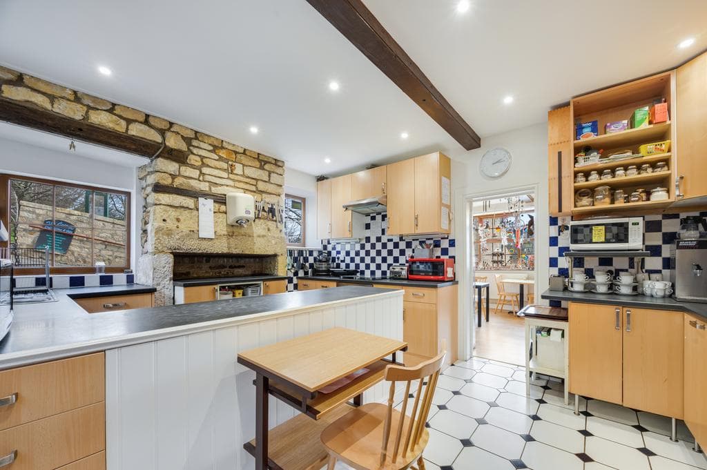 High Street, Wetherby LS22 - Image 2