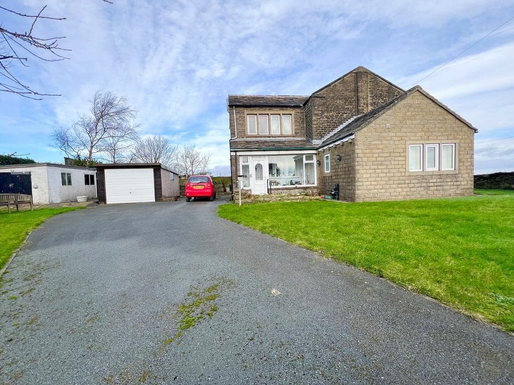 Green Lane Terrace, Huddersfield HD7 - Image 1