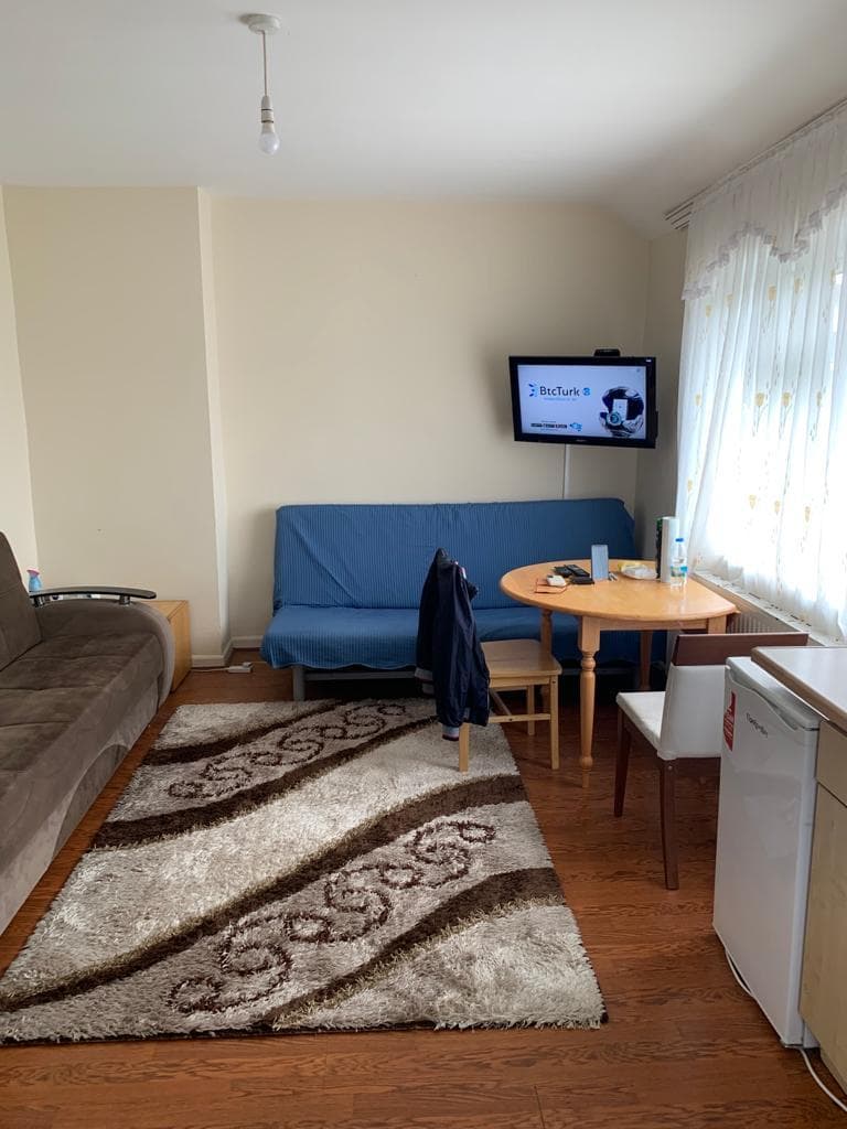 Two, 1 Bedroom Flats For Sale Flexmere Road N17 - Image 4