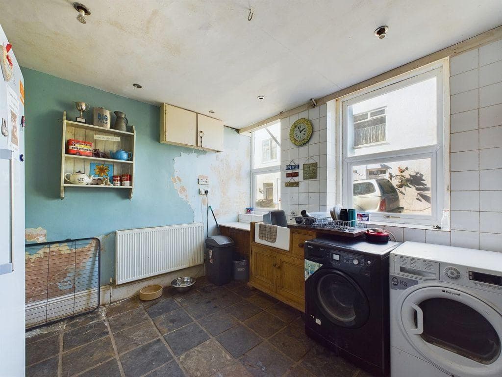 67 High Street, Hinderwell - Image 4