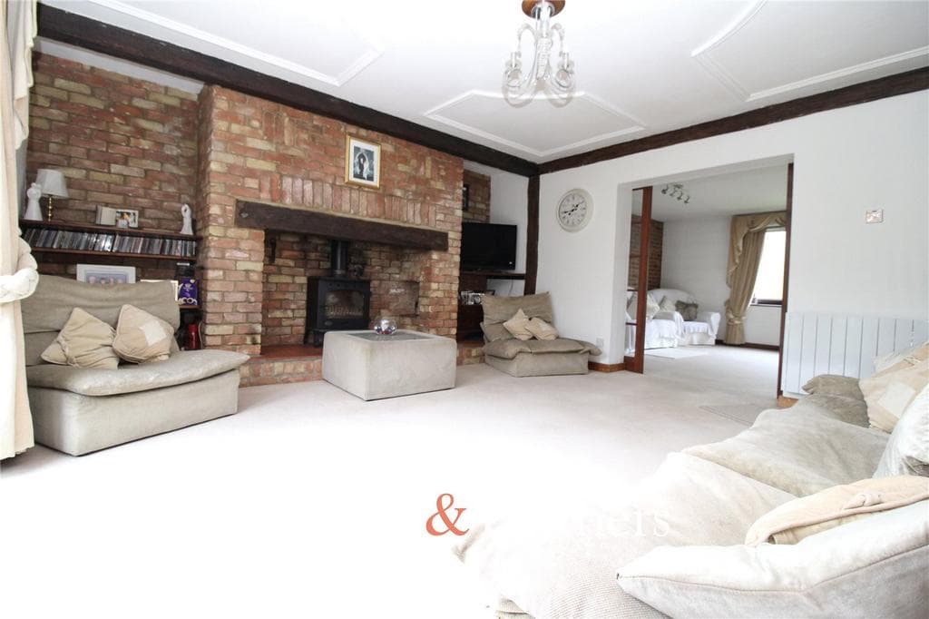 Low Road, Great Glemham, Saxmundham, Suffolk, IP17 - Image 4