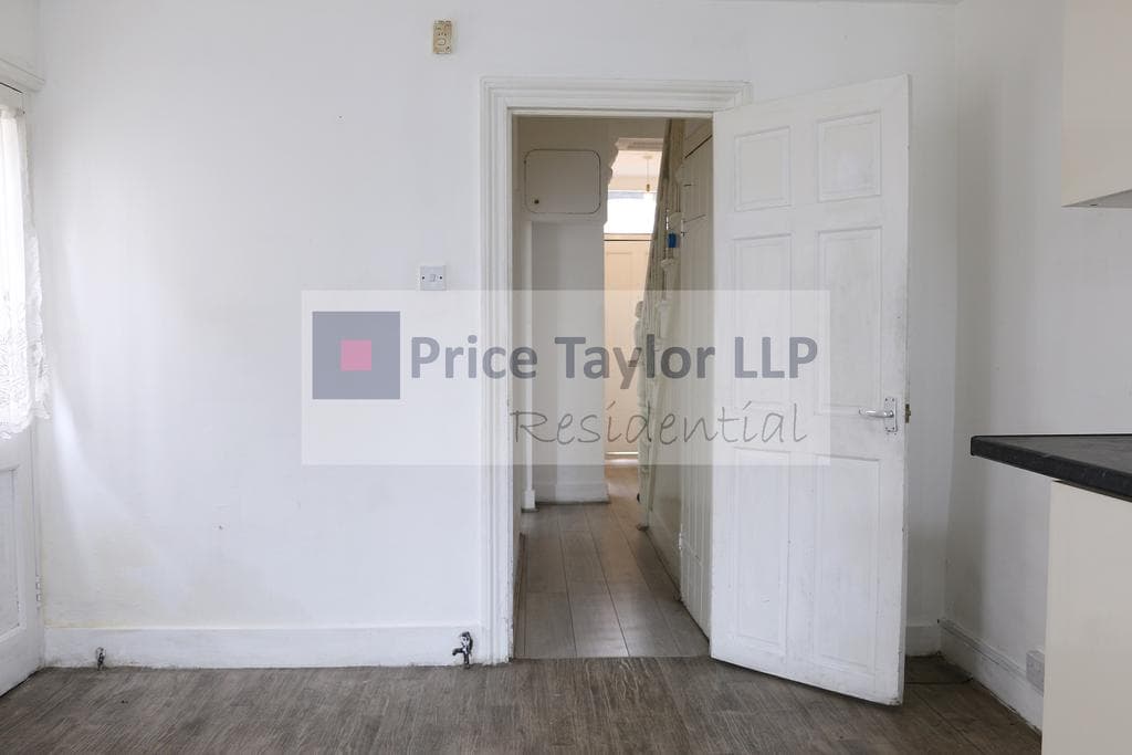 Markhouse Road, London E17 - Image 3