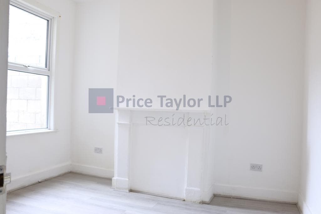 Markhouse Road, London E17 - Image 5