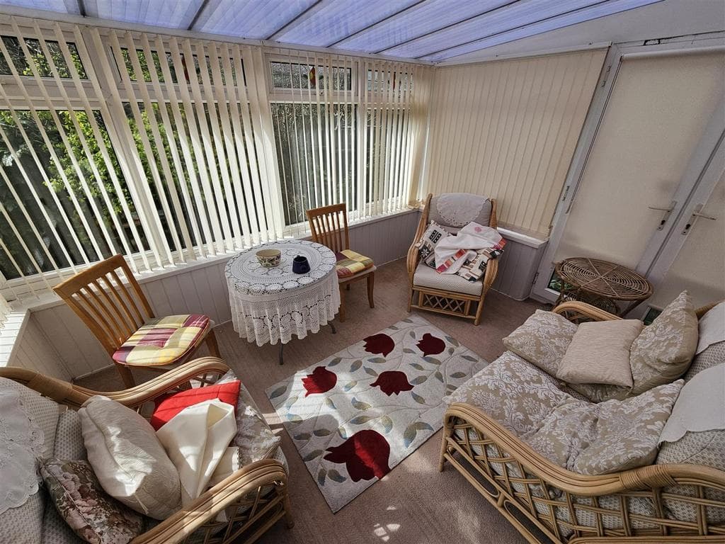 Fairfield Close, Victoria Park, Cardiff - Image 5