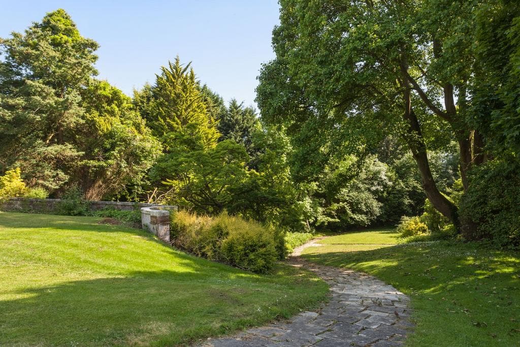 School Hill, Slindon, Arundel, West Sussex - Image 3