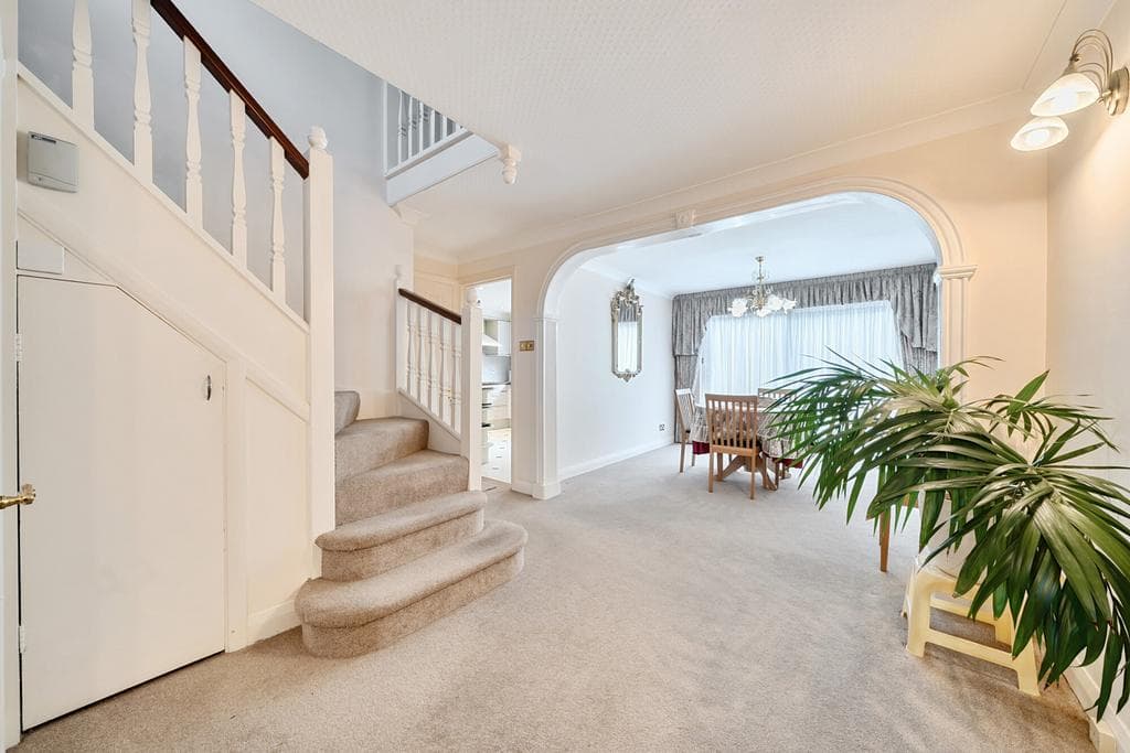 Watford Road, Northwood, Middlesex - Image 4