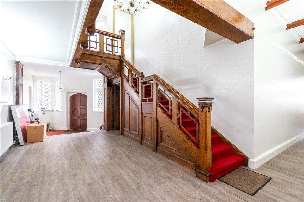 Weetwood Lane, Leeds, West Yorkshire, LS16 - Image 3