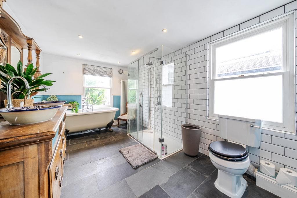 Selkirk Road, London, SW17 - Image 5