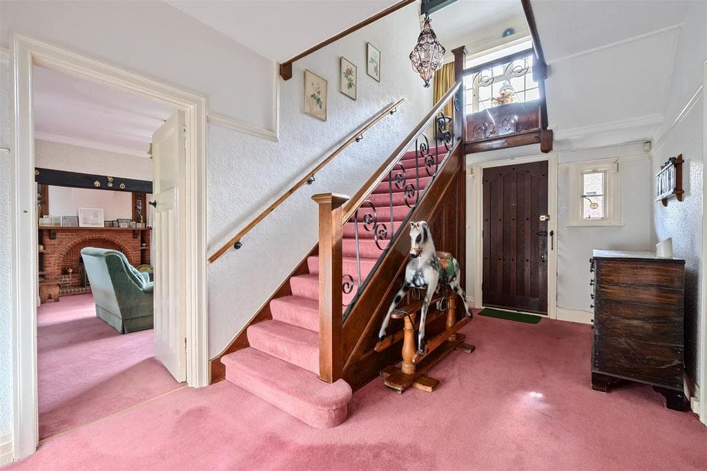 Ockham Road North, East Horsley - Image 3