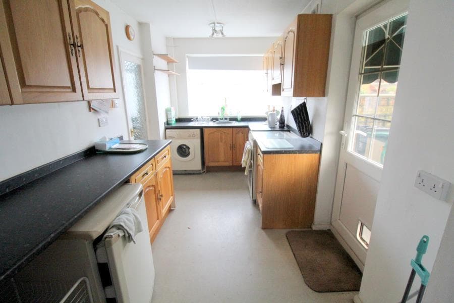 Huntercombe Lane North, Taplow - Image 3