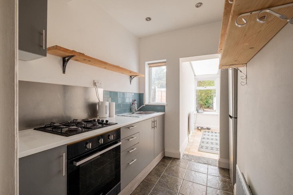 Alexandra Road, Lytham St. Annes, FY8 - Image 4