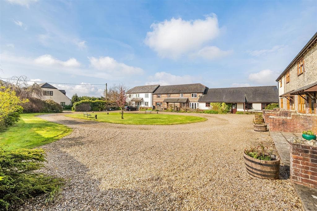 Maiden Newton, Higher Chilfrome, Dorchester - Image 2