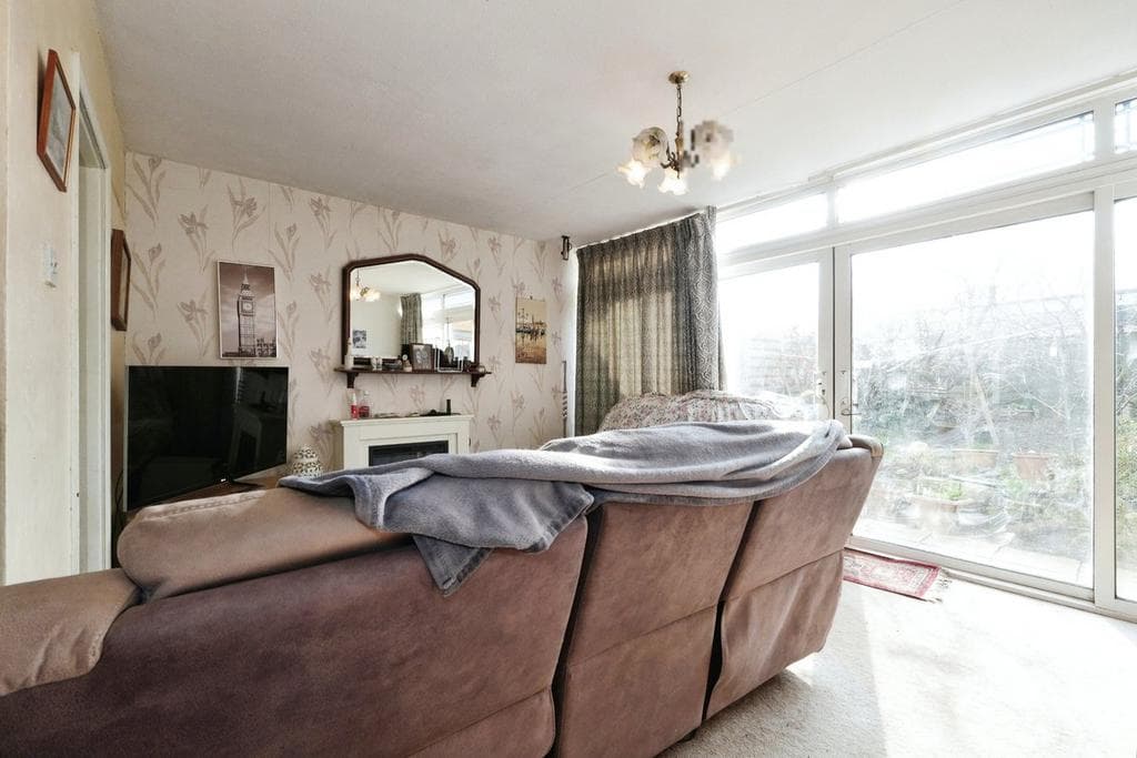 Northwood Park, Leeds LS26 - Image 5