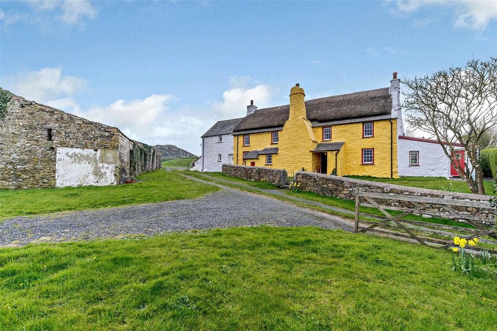 St. Davids, Haverfordwest, Pembrokeshire, SA62 - Image 1