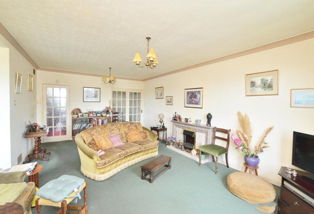 East Approach Drive, Pittville, Cheltenham, GL52 - Image 3