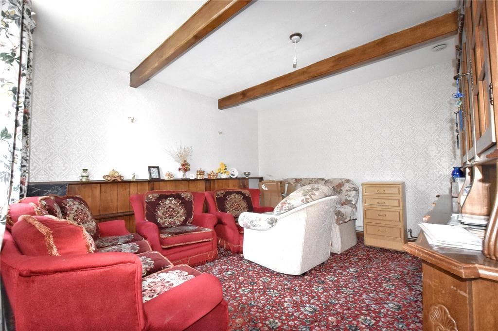 Charlestown Road, Glossop, Derbyshire, SK13 - Image 3