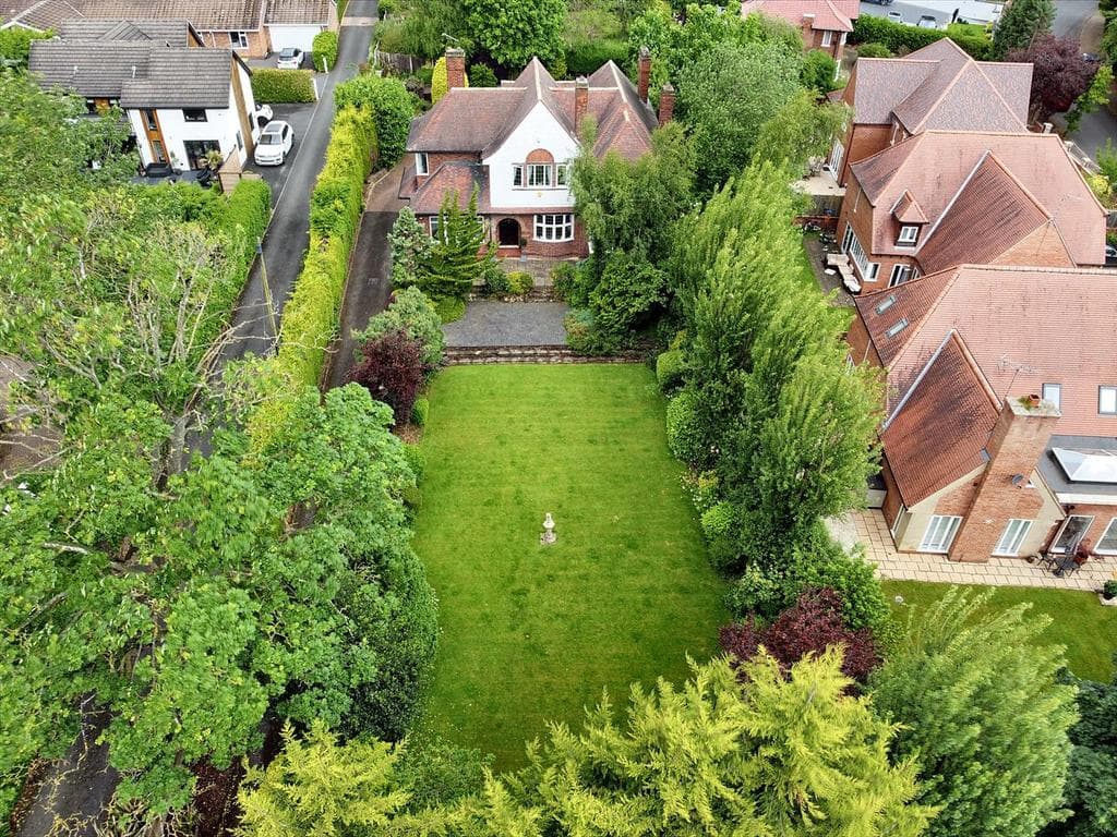 Derby Road, Beeston, Nottingham - Image 1
