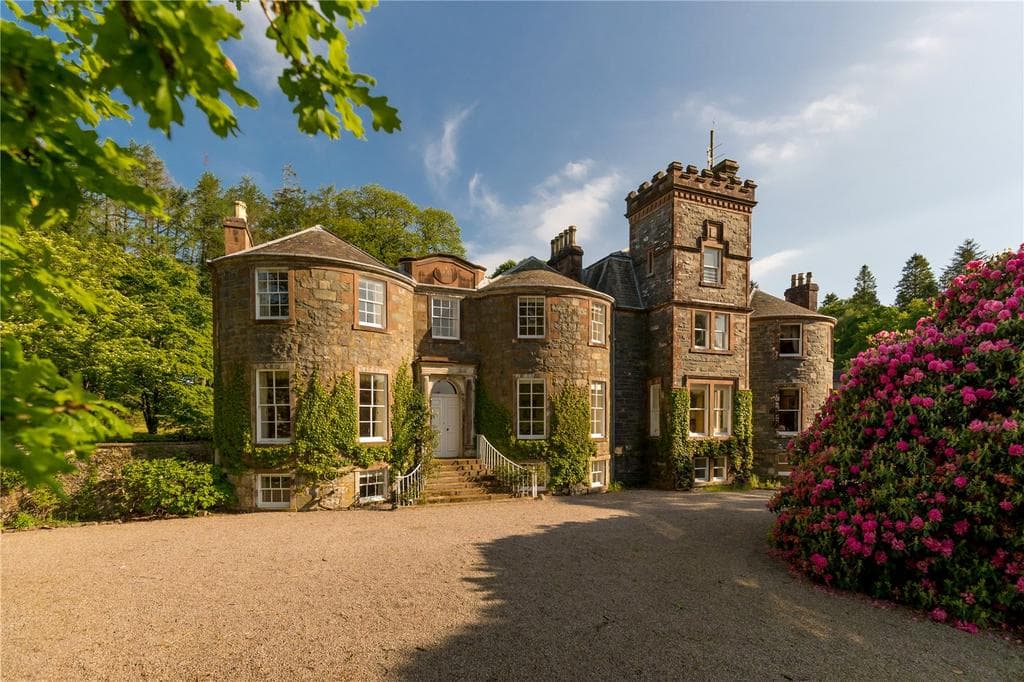 View property at Walton Park, Castle Douglas, Kirkcudbrightshire, DG7