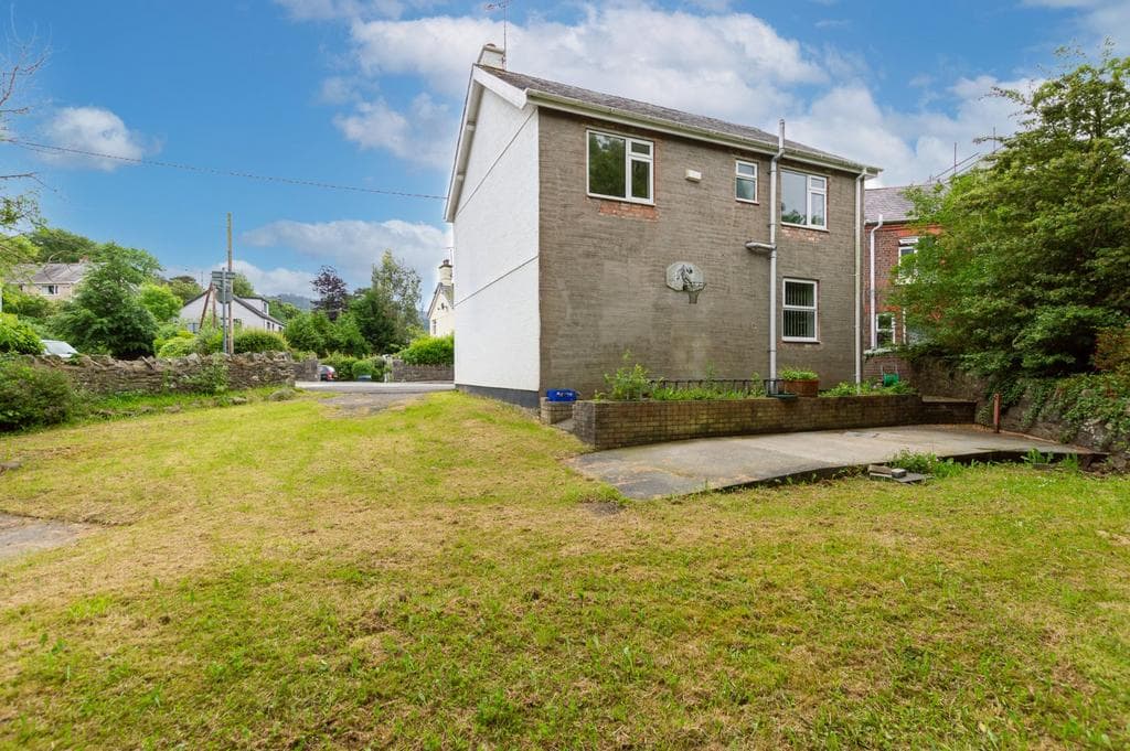 Tregarth, Bangor, Gwynedd, LL57 - Image 3