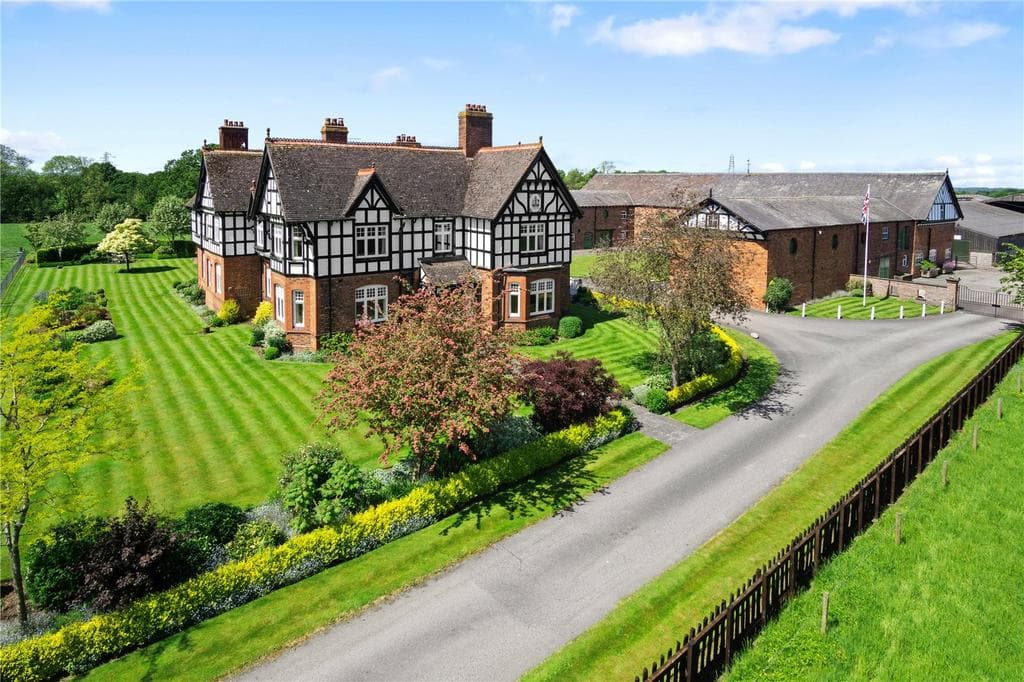 Nantwich Road, Wimboldsley, Nr Middlewich, Cheshire, CW10 - Image 1