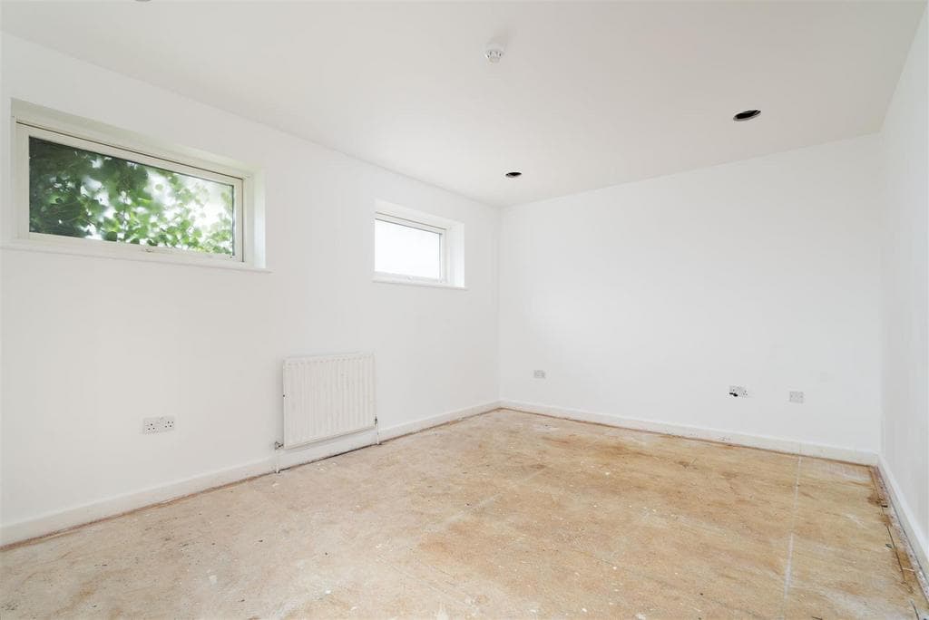 Wellington Road, Kensal Rise NW10 - Image 4