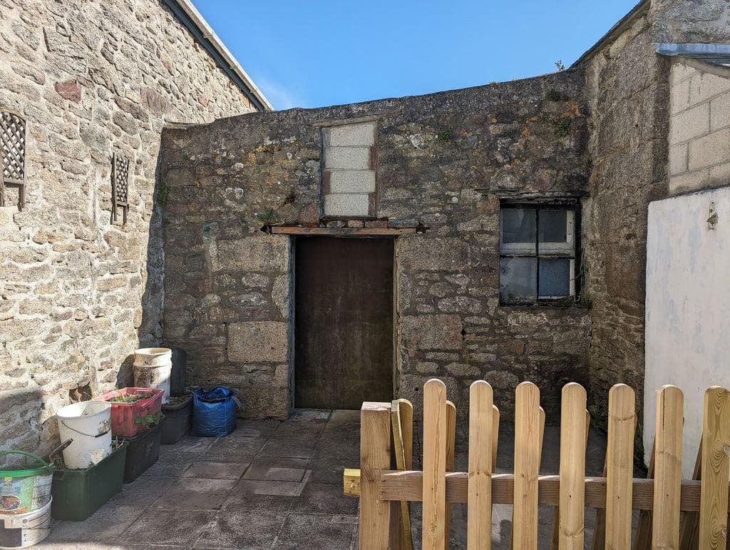 Cape Cornwall Street, Penzance TR19 - Image 4
