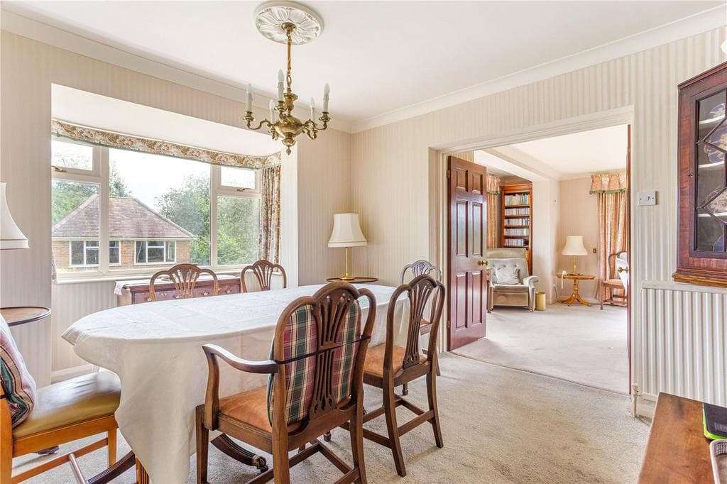 Parrotts Lane, Cholesbury, Tring, Hertfordshire, HP23 - Image 3