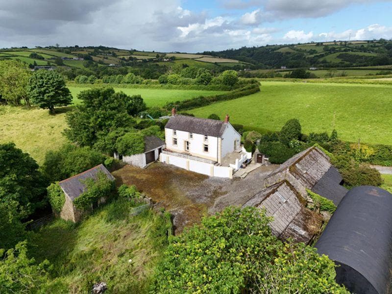 Henfwlch Road, Carmarthen - Image 1