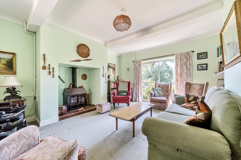 1 Penn Hall, Menith Wood - Image 2
